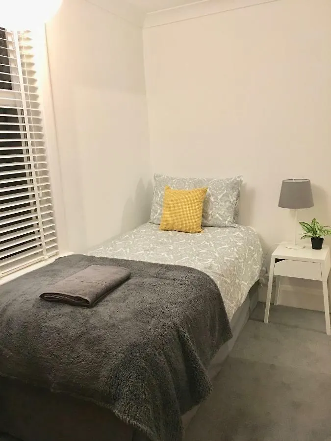 Holiday home Highfield University House By Your Stay Solutions Short Lets & Serviced Accommodation Southampton With Garden