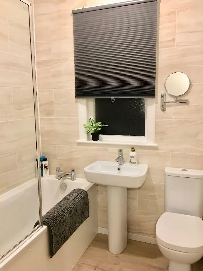 Holiday home Highfield University House By Your Stay Solutions Short Lets & Serviced Accommodation Southampton With Garden