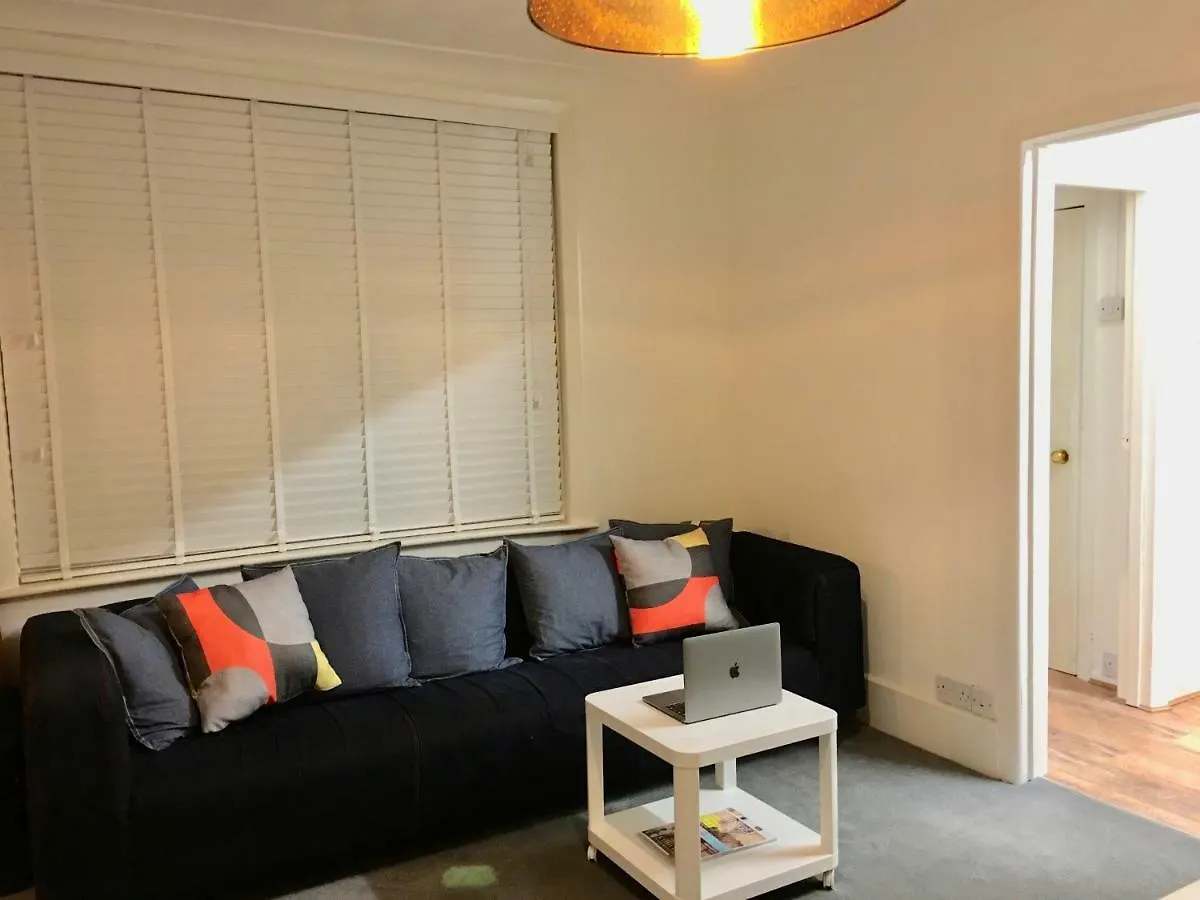 Holiday home Highfield University House By Your Stay Solutions Short Lets & Serviced Accommodation Southampton With Garden